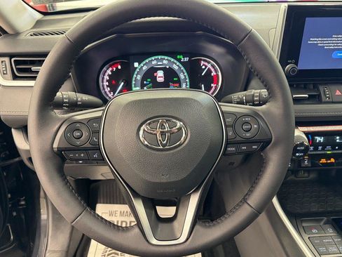 Used 2025 Toyota RAV4 XLE Premium w/ Weather Package image 5