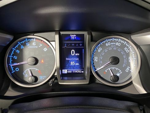 Used 2018 Toyota Tacoma SR5 image 19