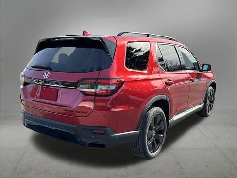 New 2026 Honda Pilot Black Edition image 4