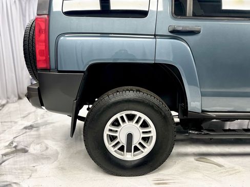 Used 2006 HUMMER H3 image 12