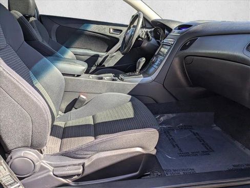 Used 2012 Hyundai Genesis 2.0T image 29