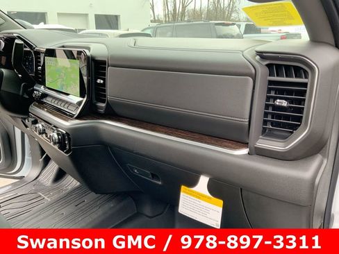 New 2026 GMC Sierra 2500 SLE AWD/4WD image 28