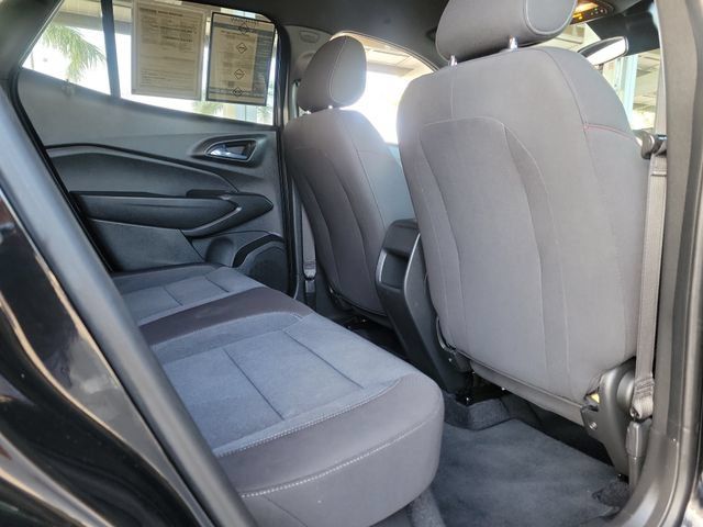Used 2024 Chevrolet Trax RS FWD image 24