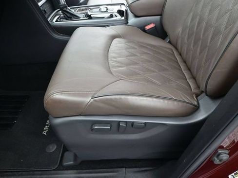 Used 2023 Nissan Armada Platinum w/ Captain's Chairs Package AWD/4WD image 14
