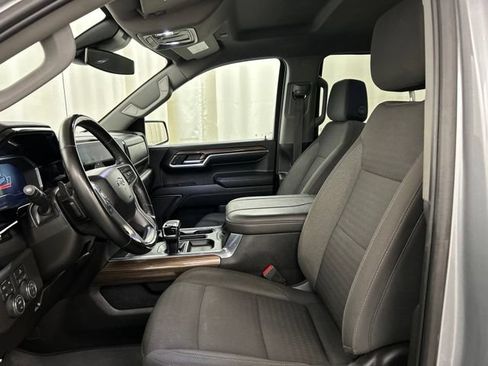 Used 2023 Chevrolet Silverado 1500 RST AWD/4WD image 5