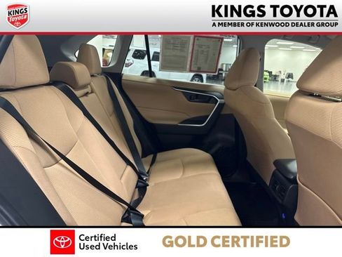 Certified 2025 Toyota RAV4 LE AWD/4WD image 11
