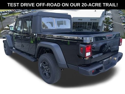 New 2026 Jeep Gladiator Sport image 7