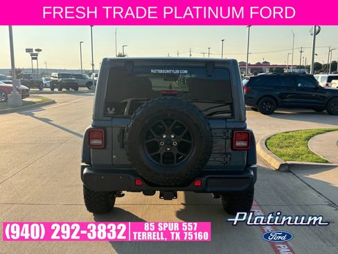 Used 2025 Jeep Wrangler Unlimited Sport AWD/4WD image 9