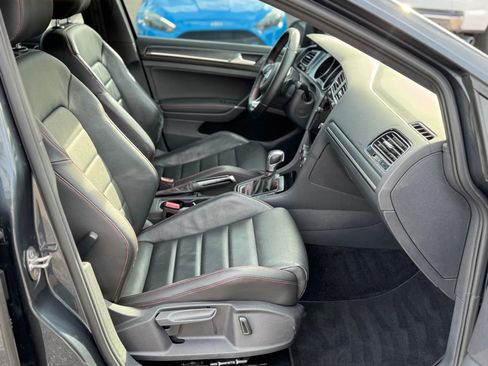 Used 2020 Volkswagen GTI SE image 23