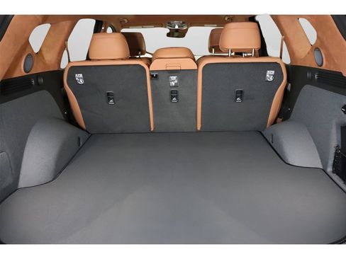 Certified 2025 Genesis GV80 3.5T Prestige AWD/4WD image 25