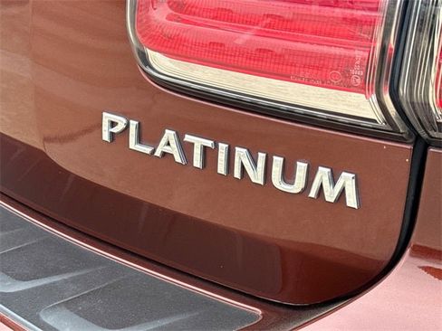 Used 2018 Nissan Armada Platinum w/ Interior Lighting Package image 10