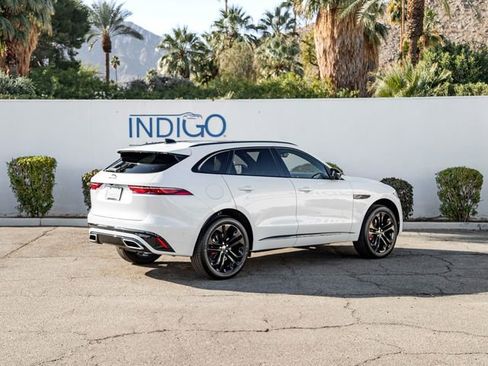 New 2025 Jaguar F-PACE R-Dynamic S image 6