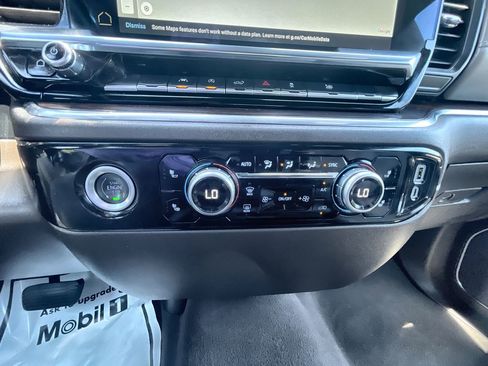 Used 2024 GMC Sierra 1500 SLT AWD/4WD image 18