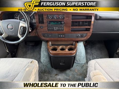 Used 2014 GMC Savana 1500 RWD image 9
