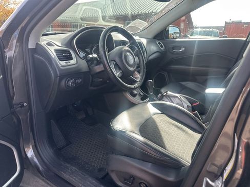 Used 2017 Jeep Compass Latitude w/ Popular Equipment Group image 20