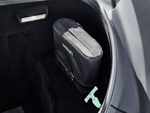 Used 2022 Ferrari F8 Tributo RWD image 18