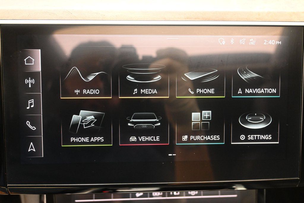 Used 2019 Audi e-tron Premium Plus AWD/4WD image 17