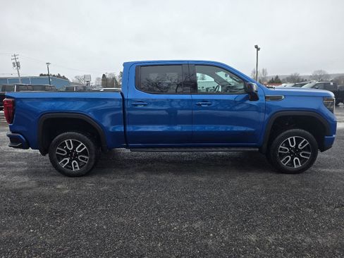 Used 2022 GMC Sierra 1500 AT4 w/ AT4 Premium Package image 13