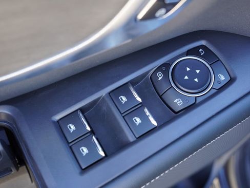 Used 2025 Ford Expedition Platinum AWD/4WD image 26