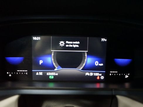 Used 2022 Volkswagen Taos SE FWD image 18
