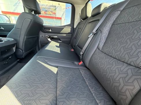 Used 2024 Toyota Tundra Limited AWD/4WD image 32