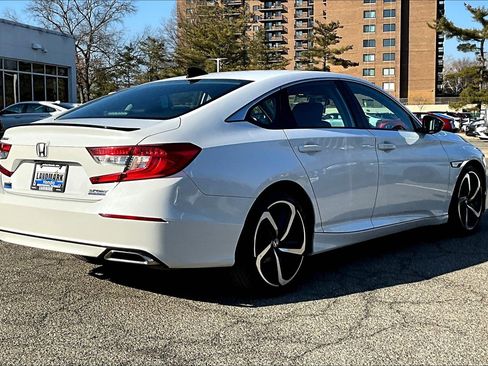 Used 2022 Honda Accord Sport Special Edition image 2