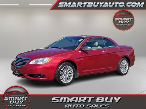 Used 2011 Chrysler 200 Limited FWD image 1