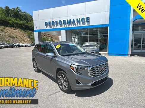 Used 2020 GMC Terrain Denali w/ Denali Premium Package AWD/4WD image 1