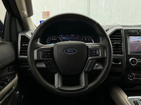 Used 2020 Ford Expedition XLT w/ Equipment Group 202A image 33