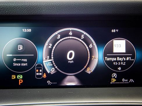 New 2026 Volkswagen Tiguan SE image 36