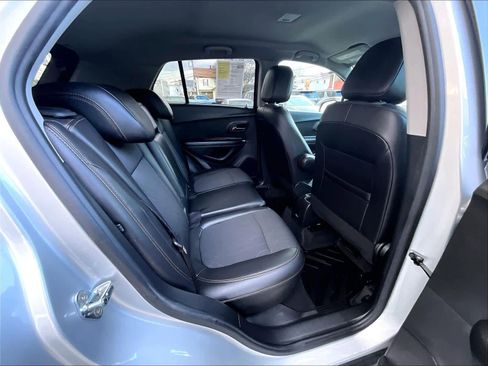 Certified 2022 Chevrolet Trax LT w/ Sport Edition image 16