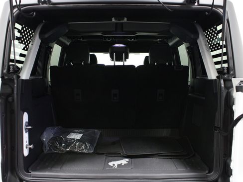 Used 2024 Ford Bronco Wildtrak image 14