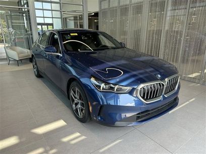 New 2026 BMW 530i xDrive w/ Premium Package