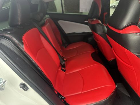 Used 2019 Toyota Prius LE w/ Protection Package #2 image 11