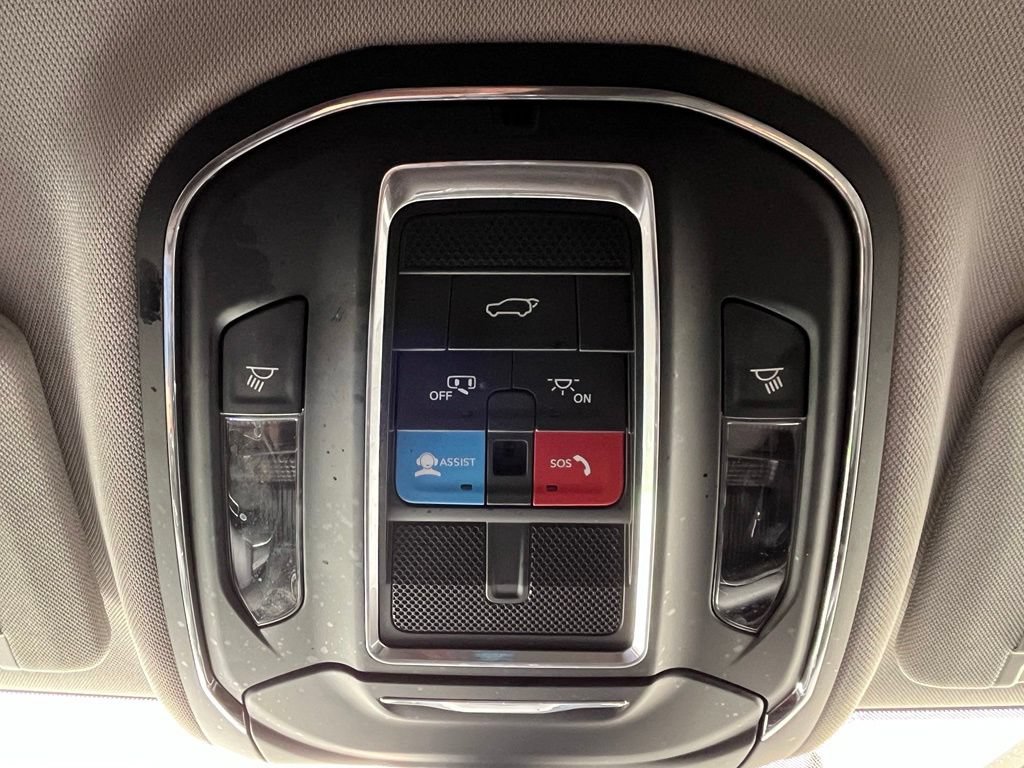 Certified 2024 Jeep Grand Cherokee L Laredo w/ Luxury Tech Group I AWD/4WD image 20