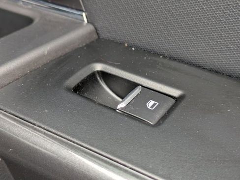 Certified 2022 Ford F150 XLT w/ Equipment Group 302A High image 32