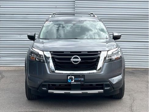 Used 2024 Nissan Pathfinder SL image 13