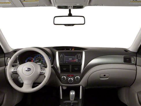 Used 2013 Subaru Forester 2.5X Limited AWD/4WD image 10