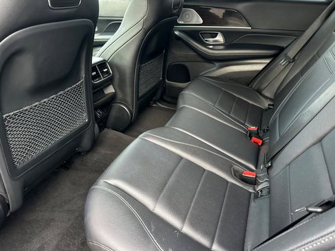 Used 2020 Mercedes-Benz GLE 350 4MATIC w/ Premium Package image 12