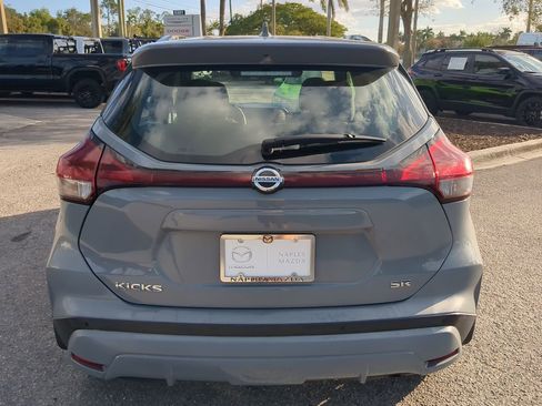 Used 2021 Nissan Kicks SR image 6