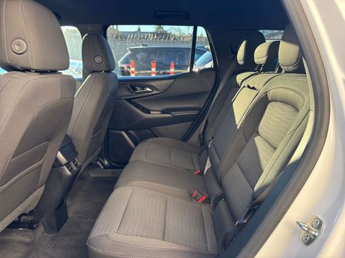 Used 2025 Chevrolet Equinox LT image 25