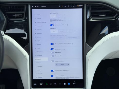 Used 2020 Tesla Model X Long Range image 25