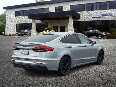 Used 2020 Ford Fusion Titanium FWD image 5
