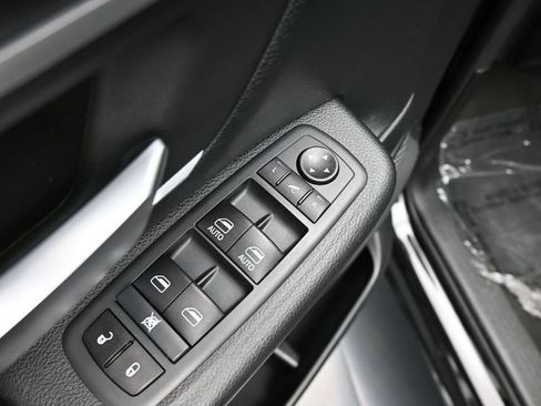 Used 2021 RAM 1500 Big Horn AWD/4WD image 19