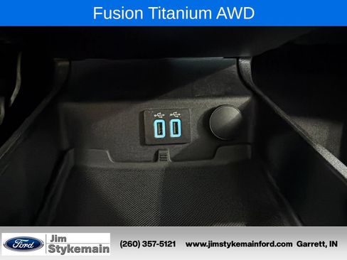 Used 2020 Ford Fusion Titanium AWD/4WD image 29