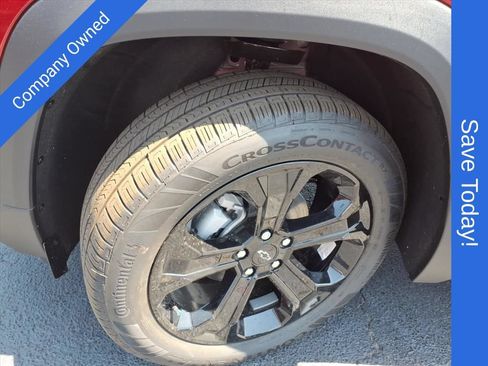 New 2026 Chevrolet Equinox LT w/ Convenience Package II FWD image 16