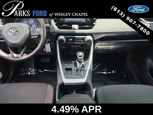 Used 2022 Toyota RAV4 LE FWD image 13