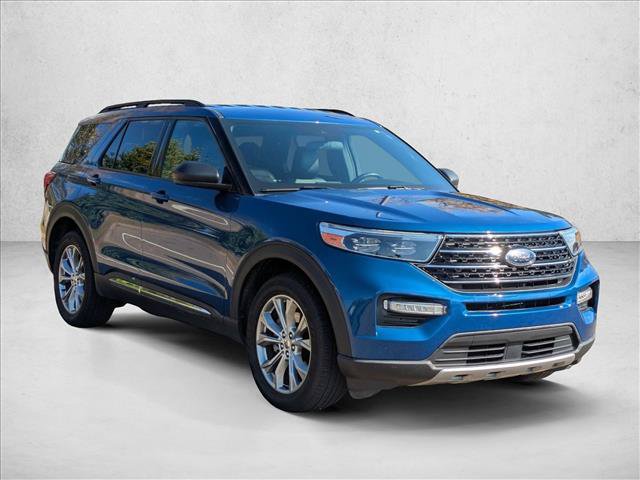 Used 2020 Ford Explorer XLT w/ Equipment Group 202A AWD/4WD image 3