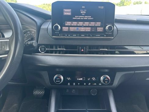 Used 2023 Mitsubishi Outlander ES AWD/4WD image 21