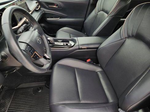 Certified 2025 Toyota Crown w/ Advanced Technology Package AWD/4WD image 15